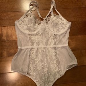 Fashion Nova Lace Bodysuit